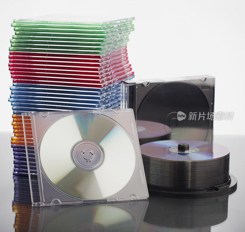 cd, dvd和箱子